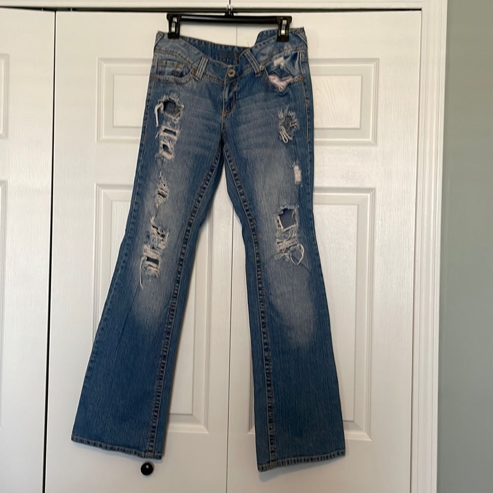 Vanity ripped jeans